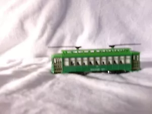 HO Scale Green Nonpowered Trolly With Metal Wheels - Picture 1 of 9