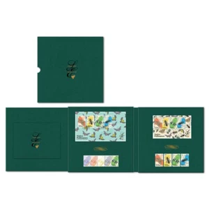 New Zealand 2024 Native Pollinators Limited Edition Presentation Booklet - Picture 1 of 1