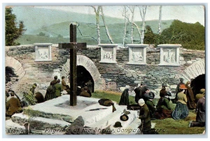 Antigua postal publicada de Peregrinos en el Santuario Mount Mellick Irlanda 1904 - Imagen 1 de 3