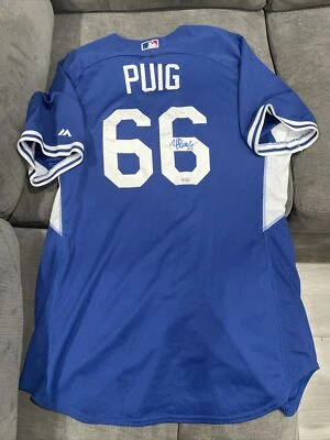 Camiseta deportiva Yasiel Puig 2014 usada auto jonrón serie Australia MLB AUTÉNTICA Foto 1 de 4