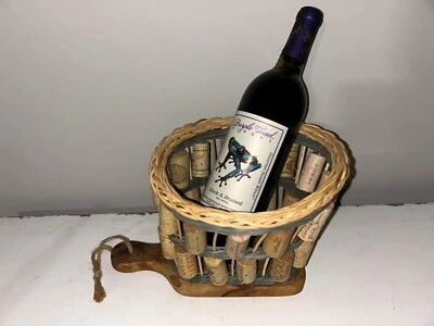 Hand Made Wine Cork Basket (Very Beautiful) Foto 1 de 4