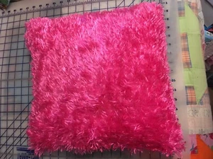 Cuscino rosa brillante ecopelliccia pile setoso morbidissimo fatto a mano neon fuzzy - Foto 1 di 1