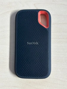 SanDisk Extreme Portable SSD 4TB, SDSSDE61-4T00 - Bild 1 von 3