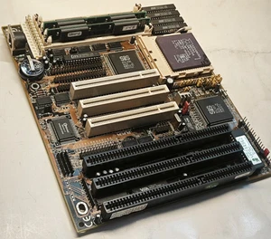 Overclockers SET Lucky Star LS-486E Mainboard + AMD Am5x86-133@150 Mhz + 16 MB - Bild 1 von 9