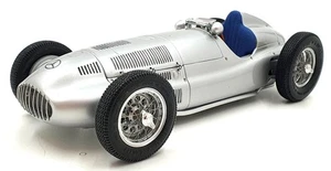 CMC 1/18 Scale Diecast M-018 - Mercedes-Benz W165 1939 Tripolis - Silver - Picture 1 of 7