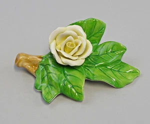 9959623-d Porzellan Figur Tischblume Rose Zweig gelb Ens 9x7x3,5cm - Picture 1 of 1