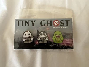 Juego de prendedores Tiny Ghost Ghost Ghost Ghost Ghost Ghost 2022 SDCC LE 100 - Imagen 1 de 2