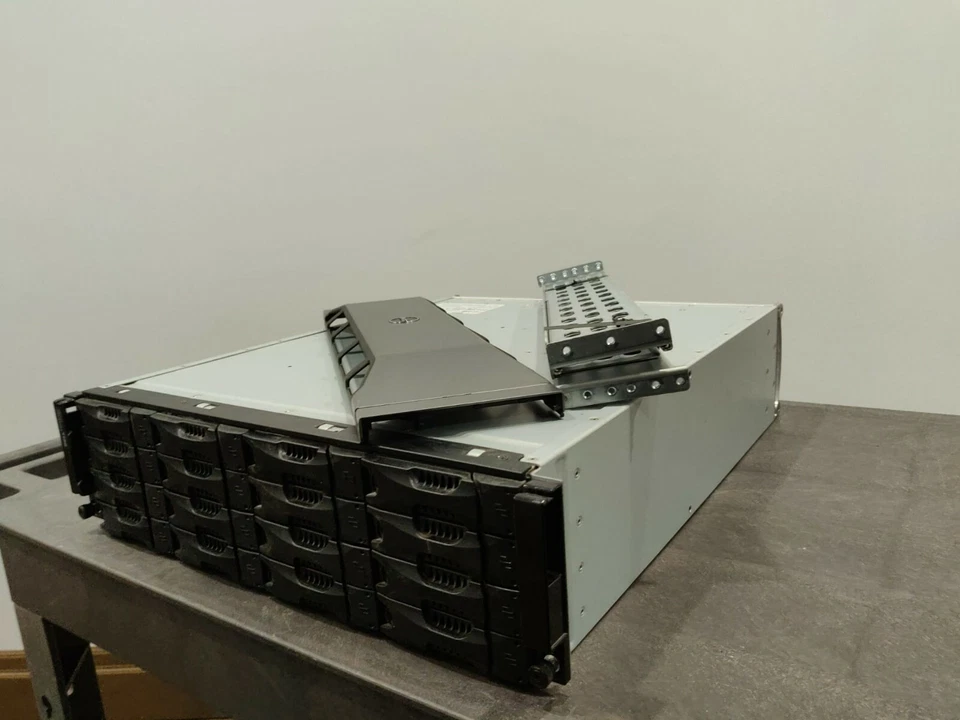 Dell EqualLogic PS4000E 16x 600GB 15.7K SAS PS4000 ISCSI SAN Storage System - Image 1 of 4