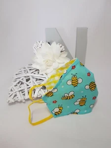 FaceMask, Size Medium, Reversible, Washable With A Wire Nose Bridge - Picture 1 of 3