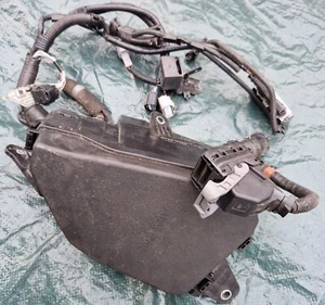 Toyota RAV 4 2021 Hybrid Fuse Box With Cover And Wiring 82662-42670 - Picture 1 of 7