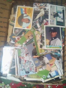 Lote de tarjetas de béisbol MLB de 300-350 tarjetas buen estado comunes - Imagen 1 de 2