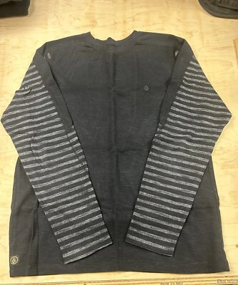 Volcom Vintage Collectable Long Sleeve Bronzen LS - Size Large - Image 1 of 4