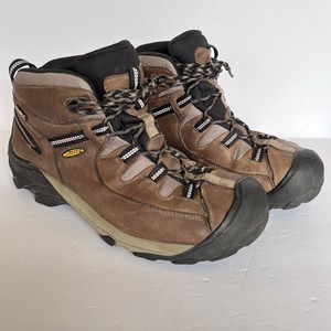 keen men's targhee ii mid wide hiking shoe