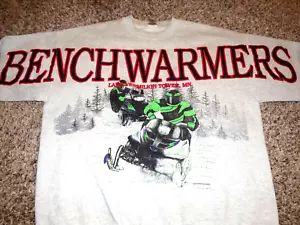Felpa girocollo Benchwarmers Snowmobile Club (XL) vintage Vermilion gatto artico - Foto 1 di 4