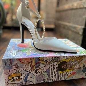 NEW Jeffrey Campbell “Encircle” Ivory Gold with Rhinestones Size 8M - Picture 1 of 12