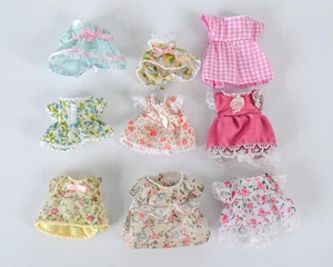 Sylvanian clothing bundle 2 Dress dresses girl mother sister Calico Critters - Imagen 1 de 1