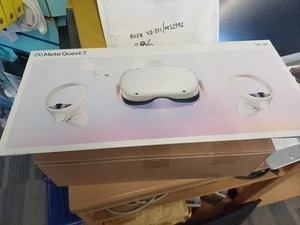 meta oculus quest 2 128gb with controllers. No Usb C Charger - Picture 1 of 4