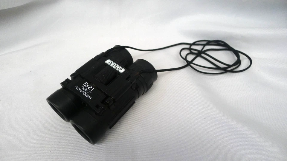 JESSOP 8x21mm Compact Size Pocket Binoculars & Strap in Exc. Working Order - Image 1 of 4