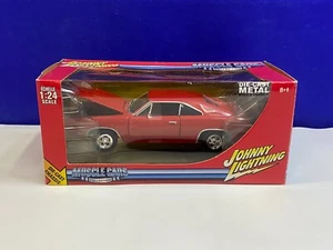 JOHNNY LIGHTNING 1/24 SCALE RED 1969 DODGE CHARGER R/T - Picture 1 of 8