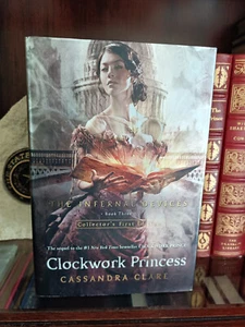 Clockwork Princess (Infernal Devices #3)_Cassandra Clare_HCDJ_Collectors Edn_VG - Imagen 1 de 12