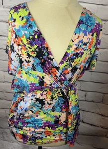 Neu ohne Etikett Nanette Lepore Damengröße 2 kurzärmliges geblümtes Shirt tiefer Ausschnitt - Bild 1 von 5