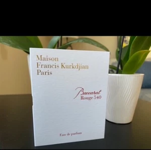 Baccarat Rouge 540 Eau de Parfum by Maison Francis Kurkdjian Vial Sample 2ml - Picture 1 of 3