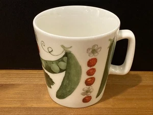 Kultakeramiikka Katja Saario Becher weiß grün Becher Finnland - Bild 1 von 4