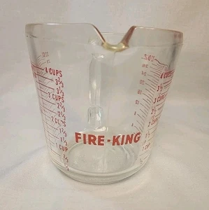 Taza medidora Fire-King de vidrio graduada de colección #499 letras rojas hecha en EE. UU. - Imagen 1 de 7