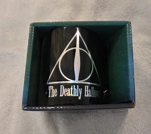 NEU in BOX Silber Büffel Harry Potter Heiligtümer des Todes schwarz Keramikbecher 14 Unzen - Bild 1 von 6