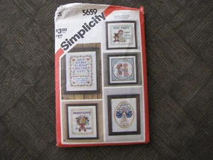 BLUE WAX TRANSFERS - Simplicity 5659 - Sewing Pattern UNCUT - One Size - 1982 - Picture 1 of 3