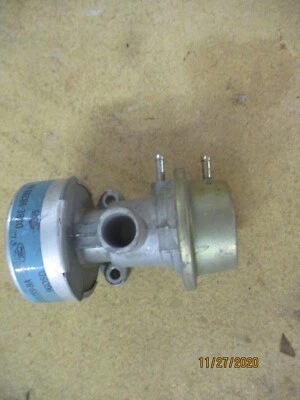 AIR DIVERTER  BYPASS VALVE  1974 - 1986 FORD F-150 4.9L 300cid L6 GM D8BE9B289BA - Image 1 of 4