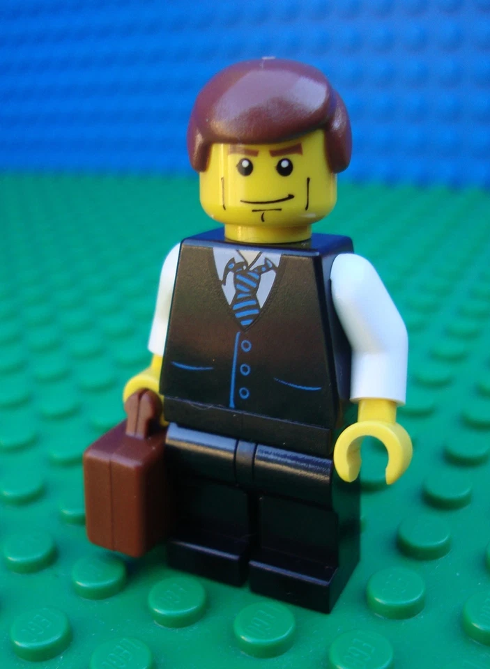 Lego City Town BUSINESS MAN Torso from 60104 Brown Brief Case Minifig Minifigure - Image 1 of 1