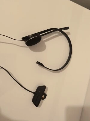 Xbox One Chat Headset S5V-00014 - Black - Image 1 of 4