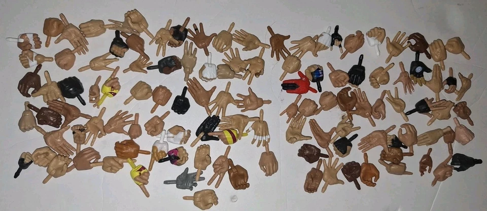 Lote de 100 figuras de acción WWE y AEW manos accesorio lucha libre Mattel Elite C Foto 1 de 1