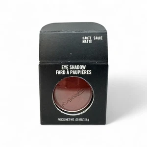 MAC Haute Sauce Matte Eye Shadow 1.5g New in Box Red Brown Pressed Powder - Picture 1 of 4