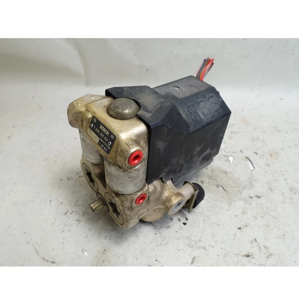 BMW E30 3-Series Bosch ABS Anti-Lock Brake Pump Factory 1984-1991 — 第 1/4 张图片