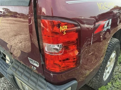 Luz trasera de pasajero camioneta con caja DRW para camioneta Sierra 3500 07-14 846284 Foto 1 de 4