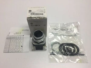 Allen Bradley 800TK2BBXX/T 30mm Negro Pulsador Al ras Serie T - Imagen 1 de 7