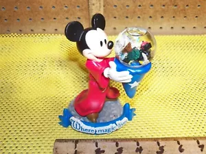 Figura Globo de Nieve "Hechicero Mickey Mouse" De Colección Parques Disney Donde Vive la Magia - Imagen 1 de 7