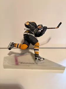 RAY BOURQUE figure-McFarlane NHL Series 1 - BOSTON BRUINS - Black Jersey Variant - Picture 1 of 2