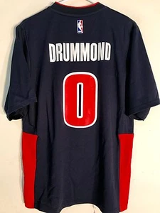 Adidas NBA Trikot Detroit Kolben Andre Drummond Marineblau Gr. S - Bild 1 von 2