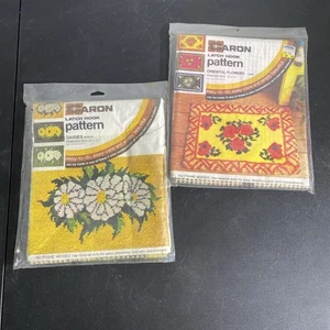 2  Daisies & Oriental Flowers Vintage Latch Hook Rug Pattern Caron  20X27 Canvas - Picture 1 of 5