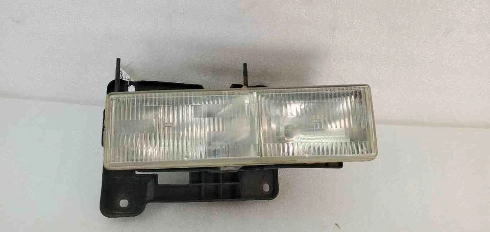 Conjunto de faros CHEVY PICKUP 3500 derecha 90 91 92 93 94 95 96 97 98 99 00 01 02 Foto 1 de 3