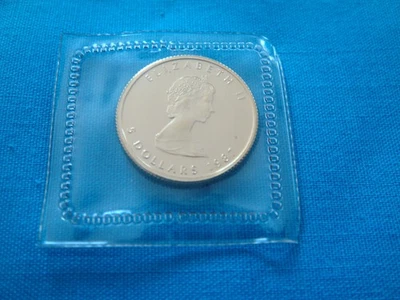 1987 1/10 унции Канада золотой кленовый лист $5 монета .9999 тонкий BU новом пластике #87ML59 - Изображение 1 из 4