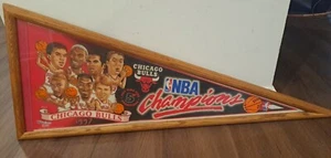 Vintage 1997 Chicago Bulls Wincraft Sports #301 5-mal NBA Champions Wimpel - Bild 1 von 5