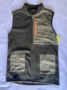 All In Motion Boy’s XL 16 Vest Green Adventure Zipper Pocket New - Picture 1 of 3