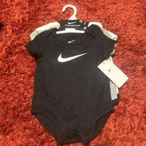 NWT NIKE AIR JORDAN Baby Boy 3 Piece Bodysuit Set Sizes 9M - Picture 1 of 6