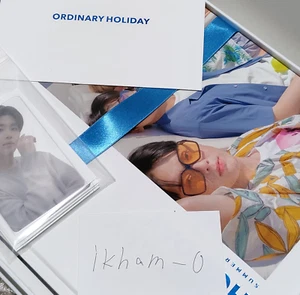 ASTRO ORDINARY HOLIDAY 2019 SUMMER PHOTOBOOK & PHOTOCARDS WITH SUB ENG Korea Ver - Picture 1 of 8