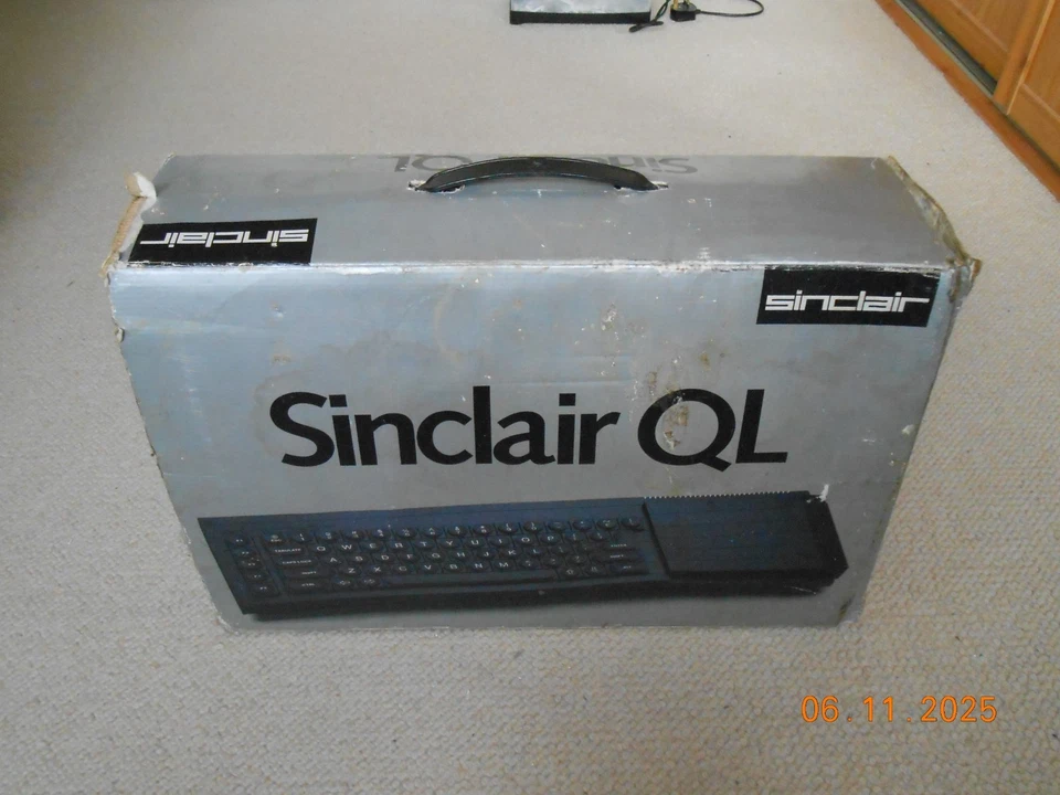 Sinclair QL vintage computer in original box  and working working  working PSU. - Image 1 of 4