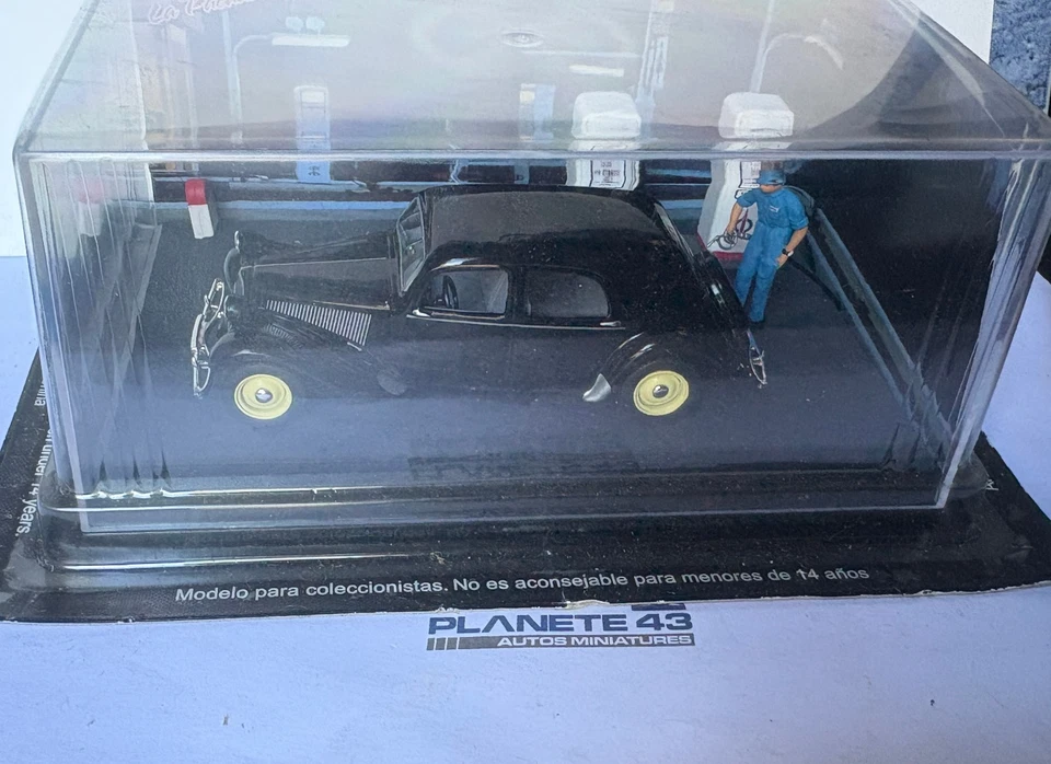 ALTAYA RN7 LA ROUTE BLEUE CITROEN TRACTION 11 LE PLEIN D'ESSENCE 1:43 - Photo 1/1